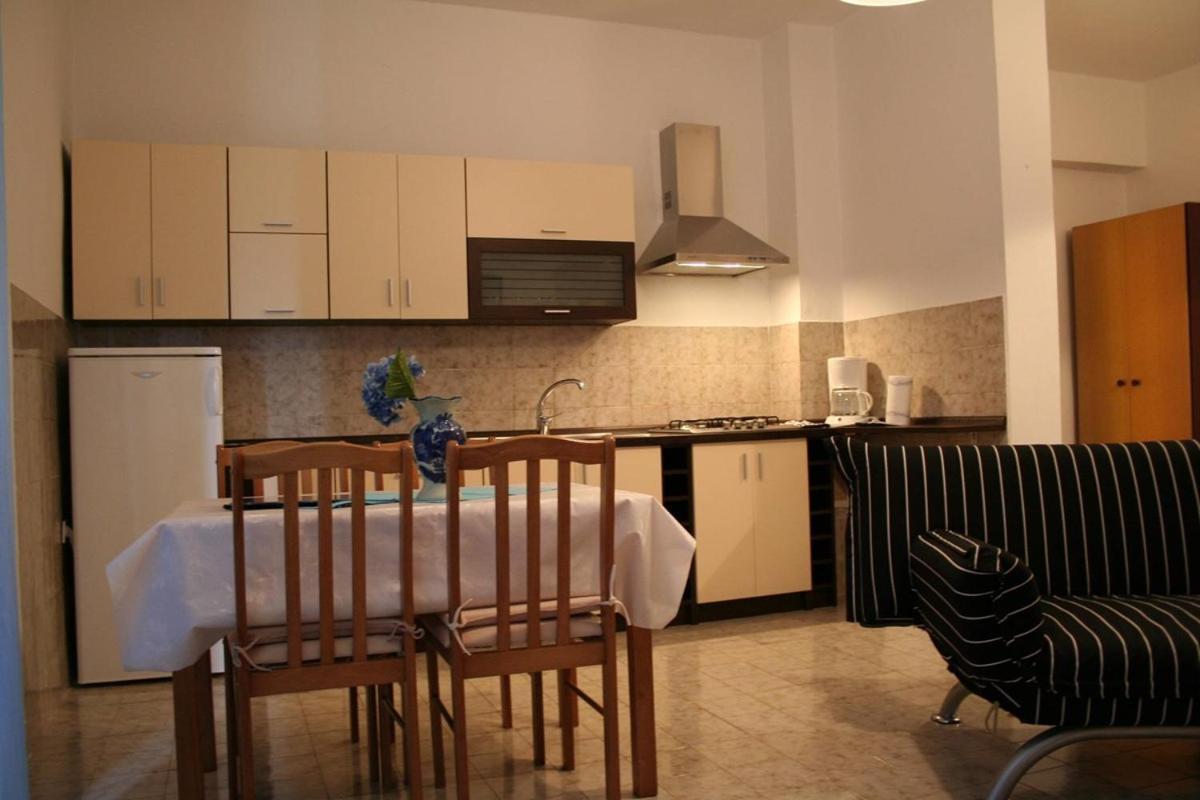 Apartments Susy Pula Zewnętrze zdjęcie
