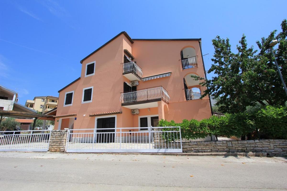 Apartments Susy Pula Zewnętrze zdjęcie