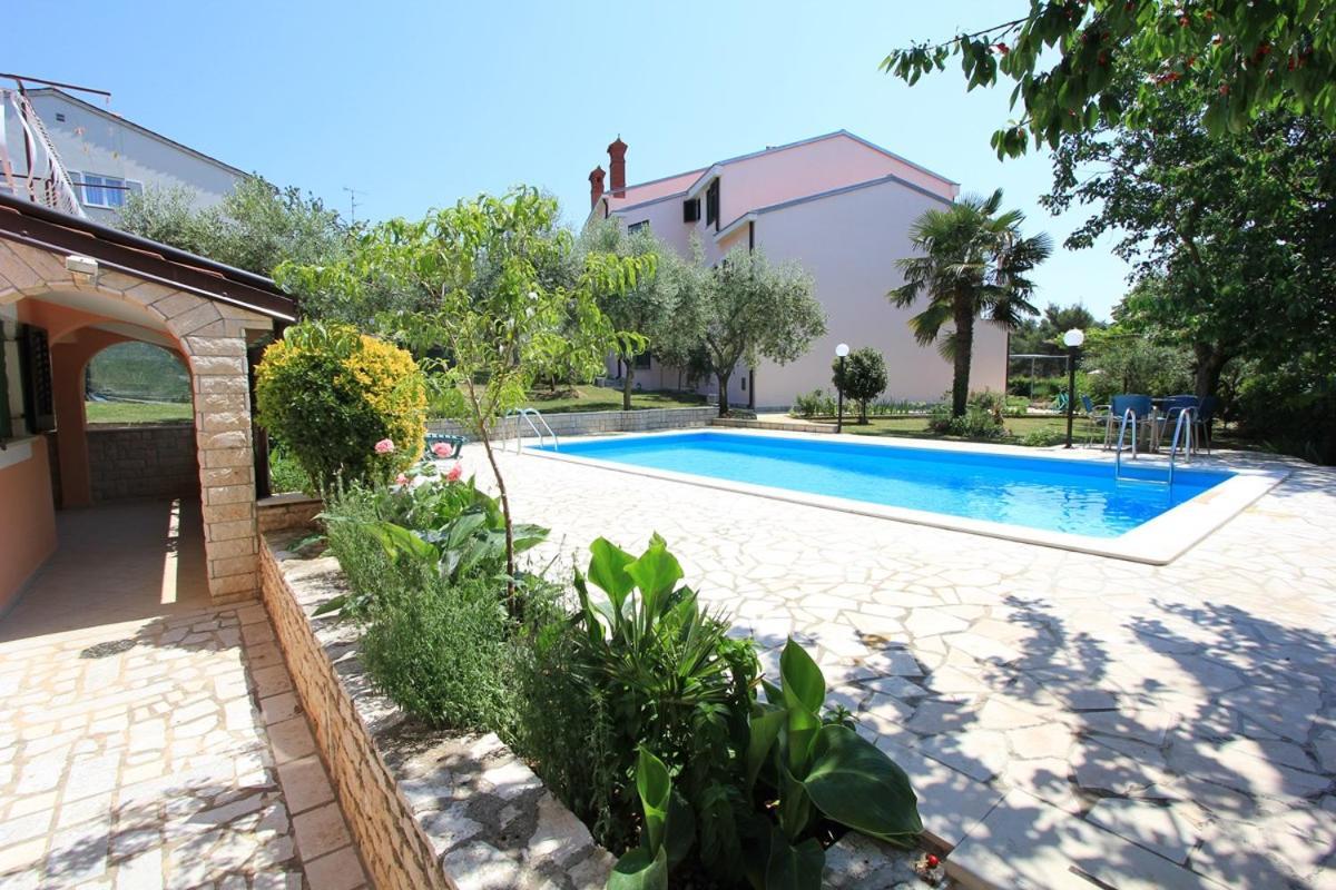 Apartments Susy Pula Zewnętrze zdjęcie